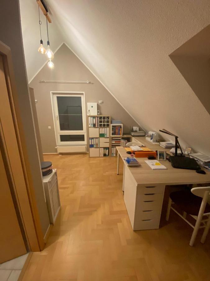 Gemutliches Zimmer Im Dachgeschoss Witten Extérieur photo